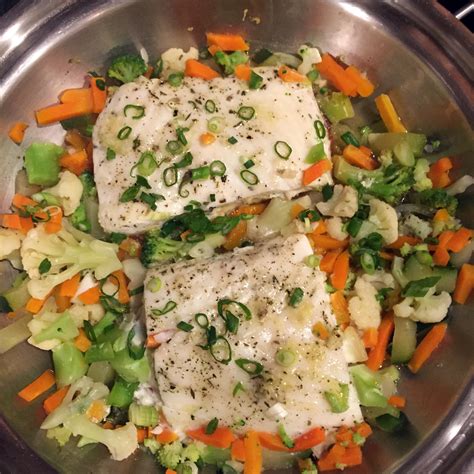 How much fat is in tuscan herbed cod - calories, carbs, nutrition