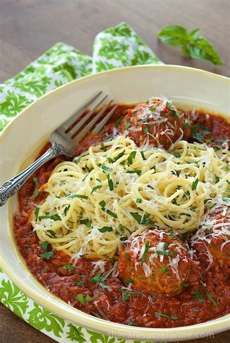 How much fat is in twelve pasta bowl marinara italian meatballs - calories, carbs, nutrition