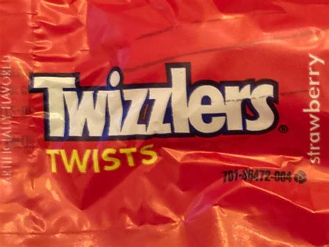 How much fat is in twizzlers - calories, carbs, nutrition