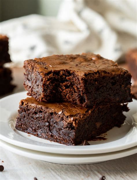 How much fat is in ultimate fudge brownie - calories, carbs, nutrition