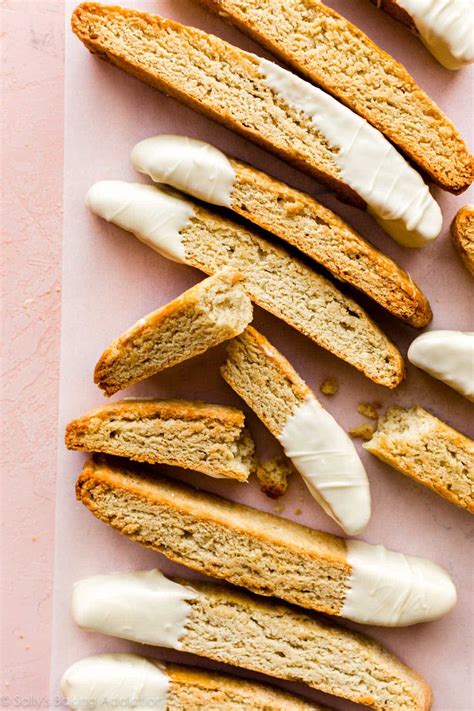 How much fat is in vanilla almond biscotti - calories, carbs, nutrition