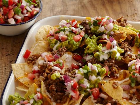 How much fat is in vegan beef nachos - calories, carbs, nutrition