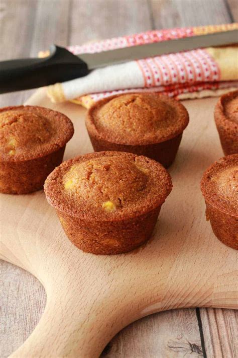 How much fat is in vegan corn muffins - calories, carbs, nutrition