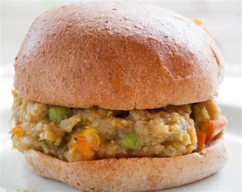 How much fat is in vegan spanish sloppy joe with white bun - calories, carbs, nutrition