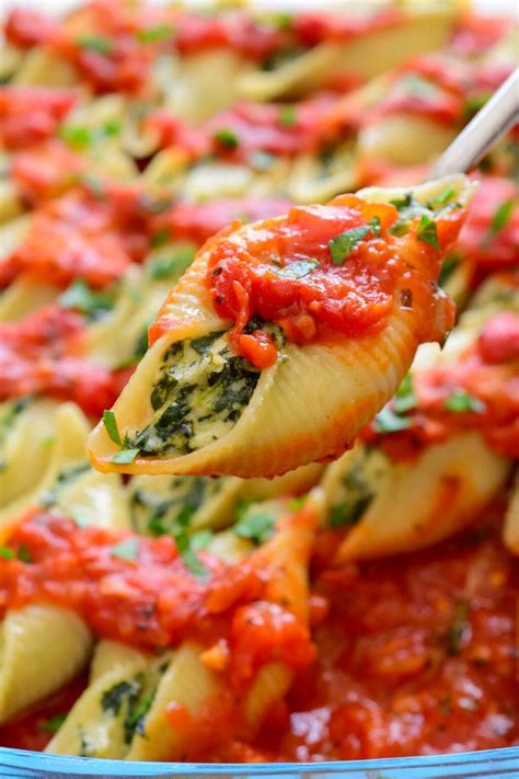 How much fat is in vegan stuffed shells - calories, carbs, nutrition