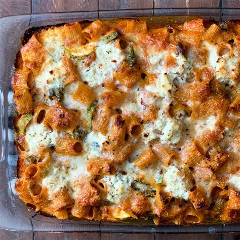 How much fat is in vegetable baked ziti - calories, carbs, nutrition