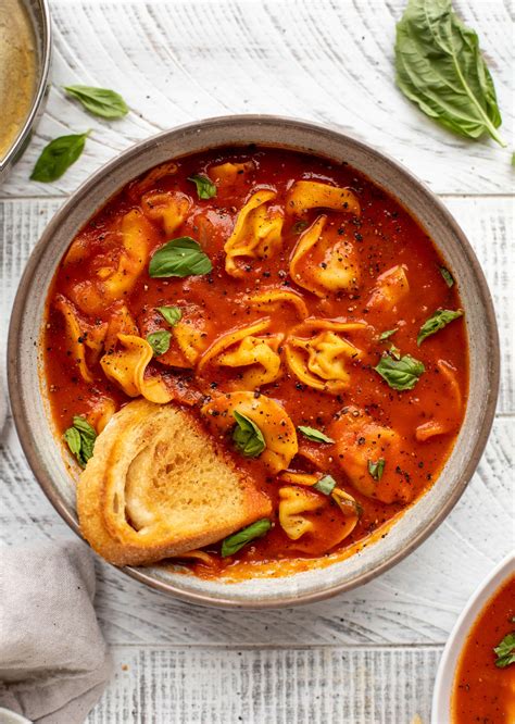 How much fat is in vegetable tortellini soup - calories, carbs, nutrition