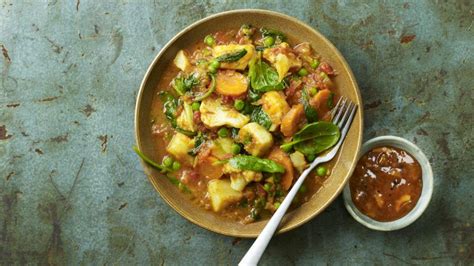How much fat is in vegetables fresh curry 1 oz - calories, carbs, nutrition