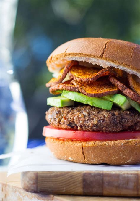 How much fat is in vegetarian black bean burger (white) - calories, carbs, nutrition