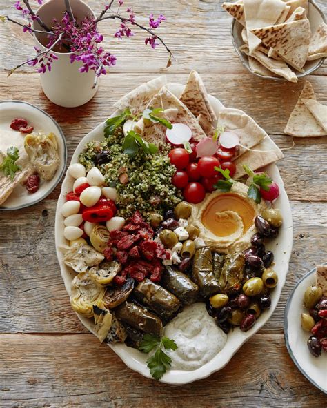 How much fat is in vegetarian mezze bar - calories, carbs, nutrition