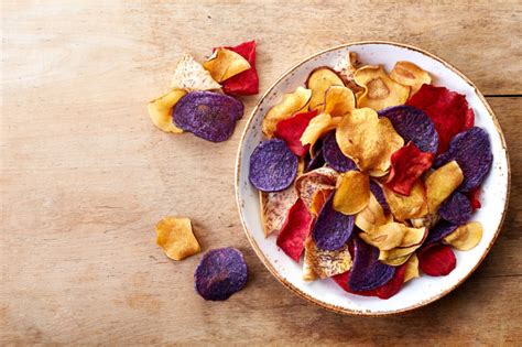 How much fat is in veggie chips - calories, carbs, nutrition