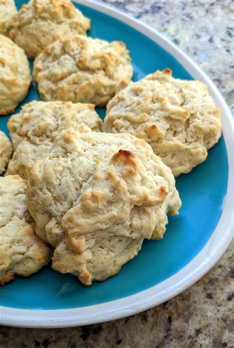 How much fat is in veggie drop biscuits - calories, carbs, nutrition