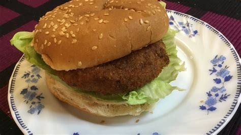 How much fat is in veggie griller with white bun - calories, carbs, nutrition