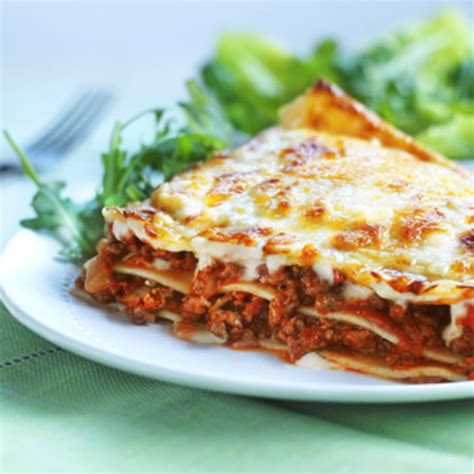 How much fat is in veggie mince lasagne - calories, carbs, nutrition