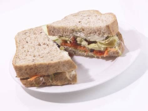 How much fat is in veggie sub on wheat - calories, carbs, nutrition