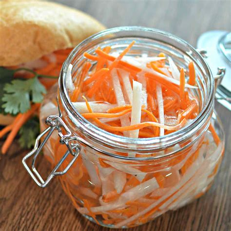 How much fat is in vietnamese daikon and carrot slaw - calories, carbs, nutrition