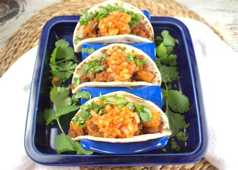 How much fat is in vindaloo chicken street taco - calories, carbs, nutrition