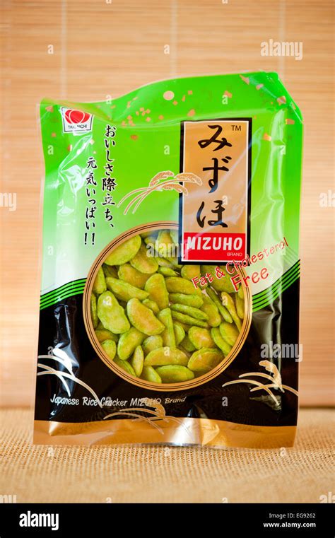 How much fat is in wasabi rice crackers - calories, carbs, nutrition