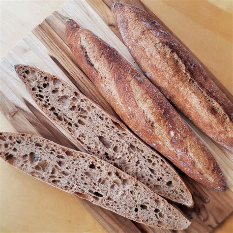 How much fat is in while grain baguette - calories, carbs, nutrition