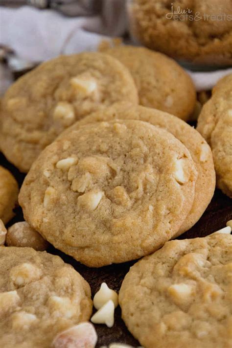 How much fat is in white chocolate macadamia nut cookie (74040.4) - calories, carbs, nutrition