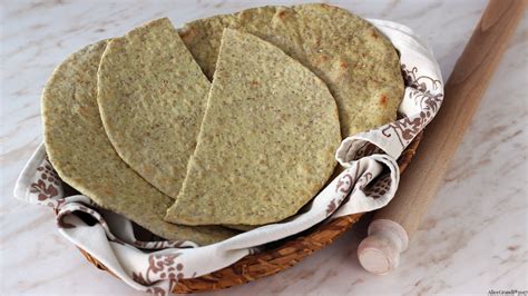 How much fat is in whole wheat piadini dough - calories, carbs, nutrition