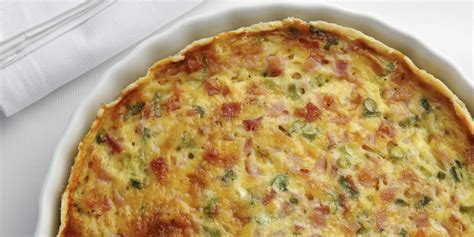 How much fat is in wholemeal quiche lorraine - calories, carbs, nutrition