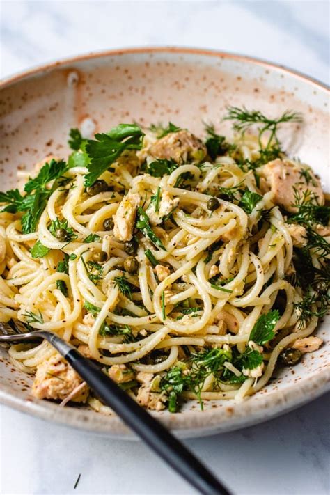 How much fat is in wholemeal tuna spaghetti with lemon & cherry tomatoes - calories, carbs, nutrition