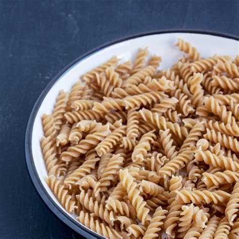 How much fat is in wholewheat fusilli - calories, carbs, nutrition