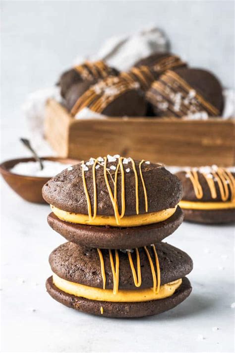 How much fat is in whoopie pie salted caramel & bacon - calories, carbs, nutrition