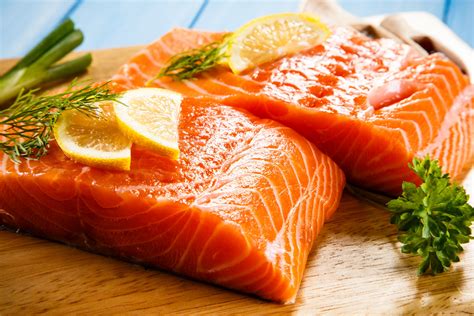 How much fat is in wild alaskan sockeye salmon - calories, carbs, nutrition