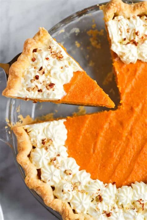 How much fat is in winter sweet potato pastry - calories, carbs, nutrition