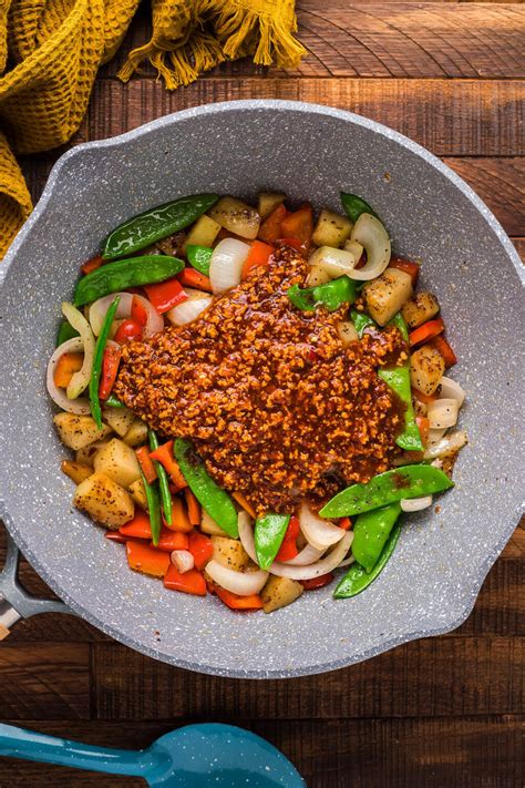 How much fat is in wok seared oriental vegetable - calories, carbs, nutrition