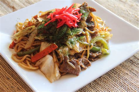 How much fat is in yaki soba - calories, carbs, nutrition