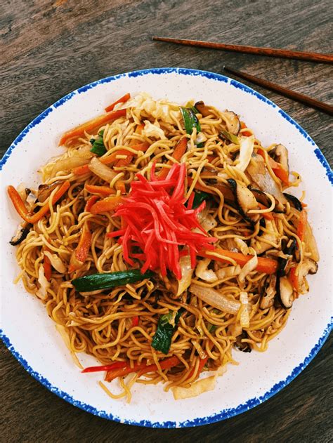 How much fat is in yakisoba noodles - calories, carbs, nutrition