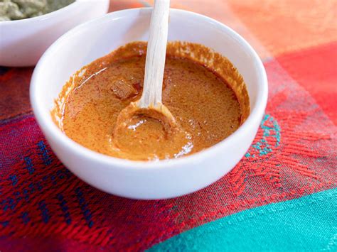 How much fat is in yellow mole sauce - calories, carbs, nutrition