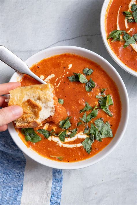 How much fat is in yellow pea with roasted red pepper soup - calories, carbs, nutrition