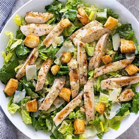 How much fat is in your health your way chicken caesar salad - calories, carbs, nutrition