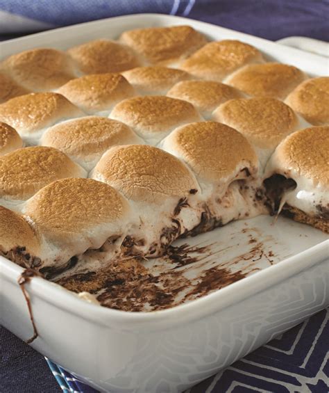 Make Delicious Easy Pan O' S'mores in Minutes