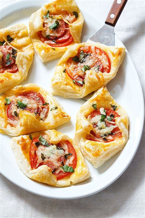 What are some delicious and easy hot appetizer recipes for a party?