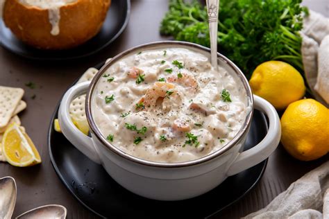 What can I serve with creamy seafood chowder?