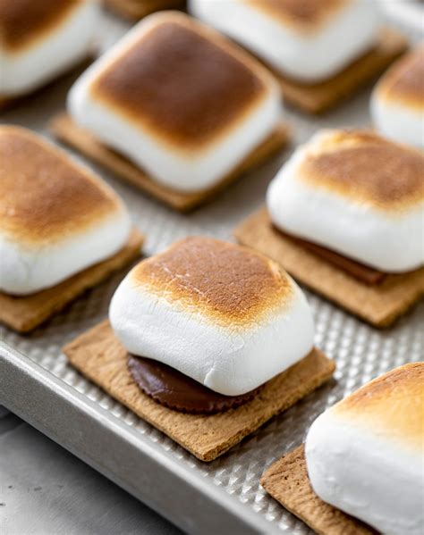 What ingredients do I need to make Pan O' S'mores?