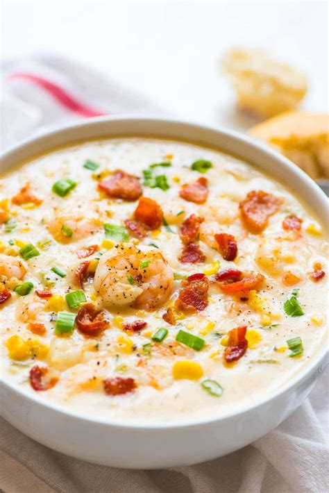 What ingredients do I need to make creamy seafood chowder?