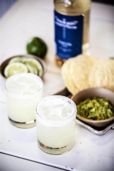 What ingredients do I need to recreate Bartaco's margaritas at home?