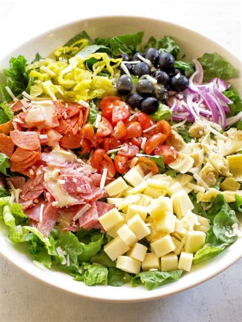 Antipasto Entree Salad - calories, carbs, nutrition