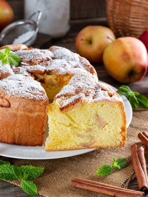 Apple Cake - calories, carbs, nutrition