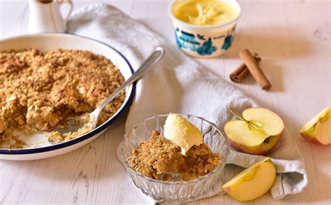 Apple Crumble Square with Clotted Cream - calories, carbs, nutrition