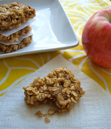 Apple Peanut Butter Snack - calories, carbs, nutrition