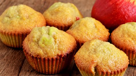 Apple Spice Muffins, 4 oz. - calories, carbs, nutrition