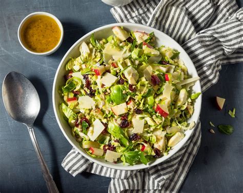 Apple Walnut & Cheddar Salad (24oz) - calories, carbs, nutrition