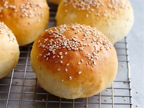 Asian Style Burger on Sesame Bun - calories, carbs, nutrition